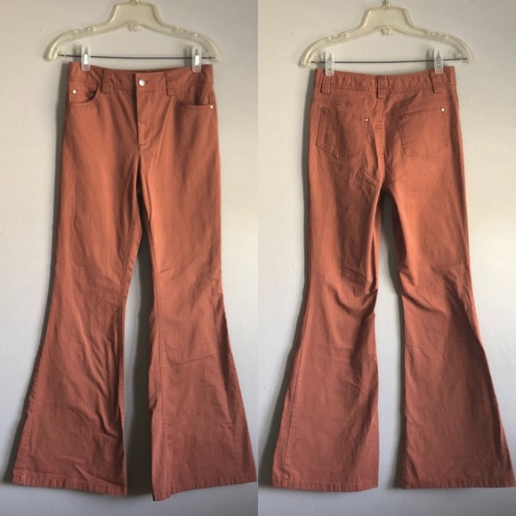 Alice + Olivia Pants - Alice + Olivia High Rise Bell Bottom Jeans Size 6